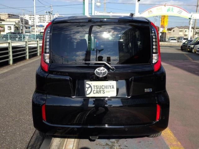 TOYOTA SIENTA HYBRID 2023 Image 31