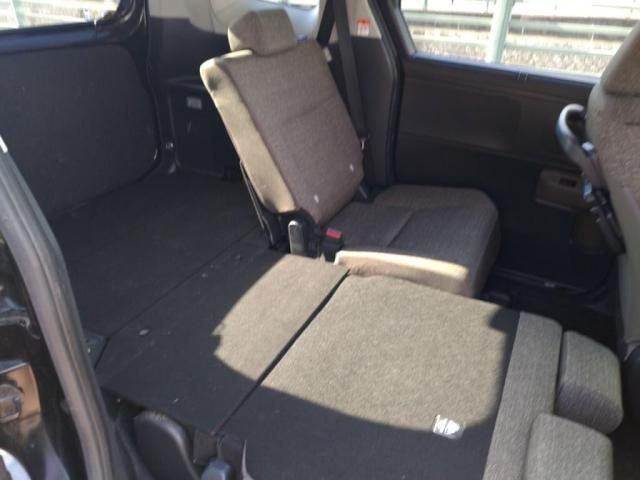 TOYOTA SIENTA HYBRID 2023 Image 31