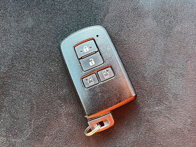 TOYOTA ESQUIRE 2020 Image 31