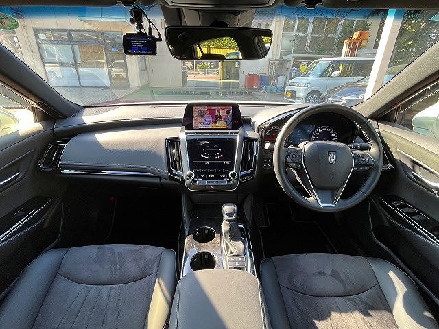 TOYOTA CROWN SEDAN HYBRID 2019 Image 31