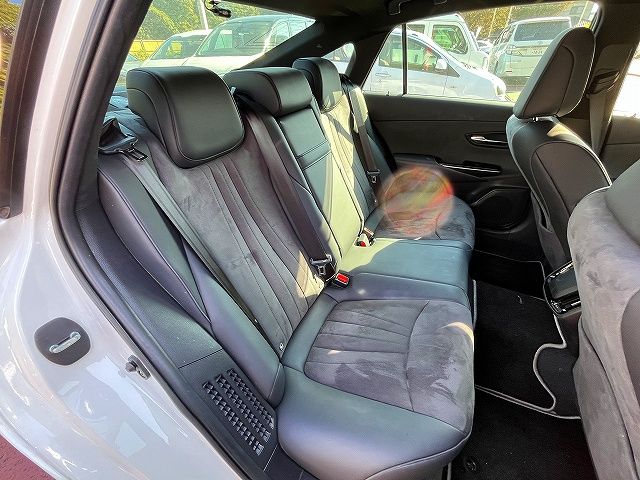 TOYOTA CROWN SEDAN HYBRID 2019 Image 31