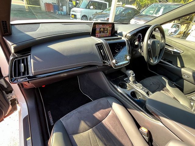 TOYOTA CROWN SEDAN HYBRID 2019 Image 31