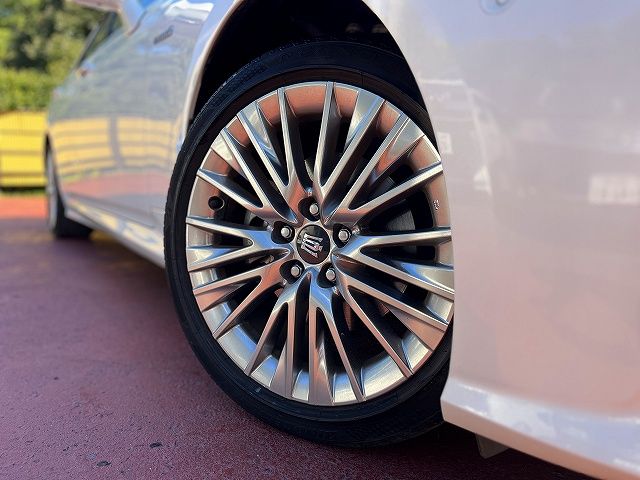 TOYOTA CROWN SEDAN HYBRID 2019 Image 31