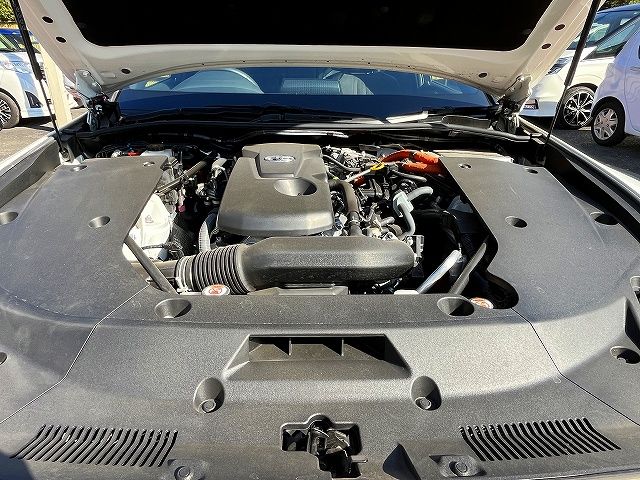 TOYOTA CROWN SEDAN HYBRID 2019 Image 31