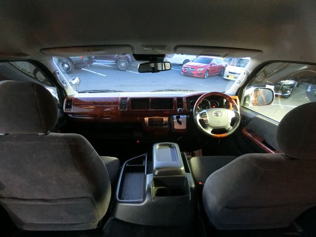 TOYOTA HIACE WAGON 4WD 2020 Image 31