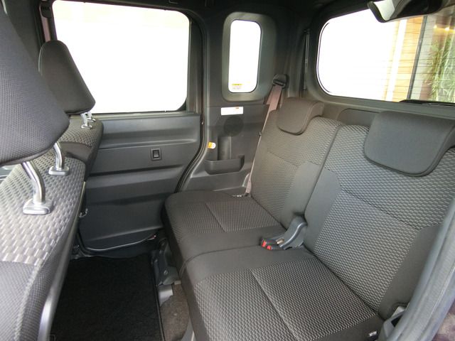 DAIHATSU WAKE 2014 Image 31