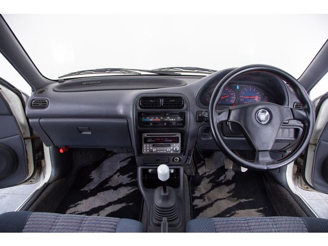 DAIHATSU CHARADE DETOMASO 1995 Image 31