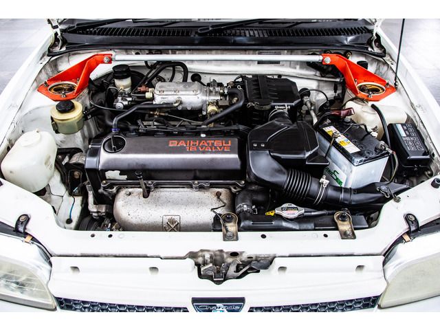 DAIHATSU CHARADE DETOMASO 1995 Image 31