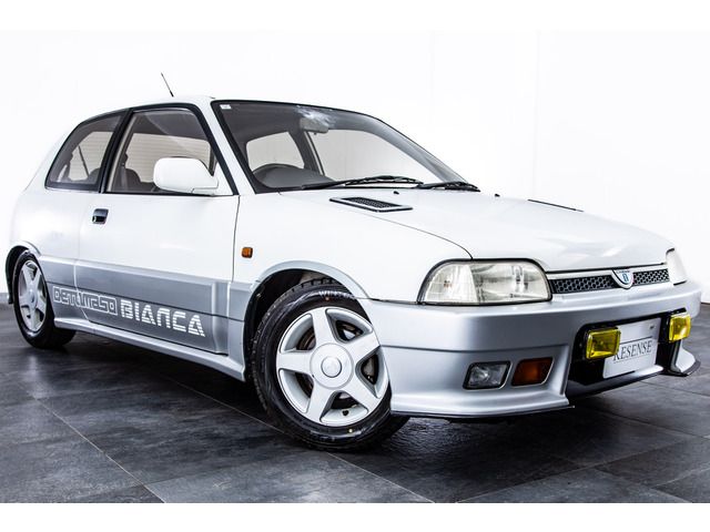 DAIHATSU CHARADE DETOMASO 1995 Image 31