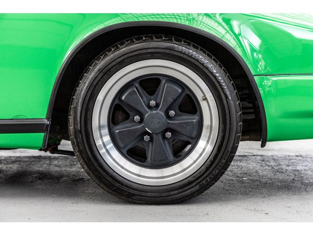 PORSCHE 911 1976 Image 31