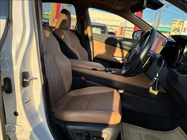 TOYOTA LEXUS NX350H 2023 Image 31