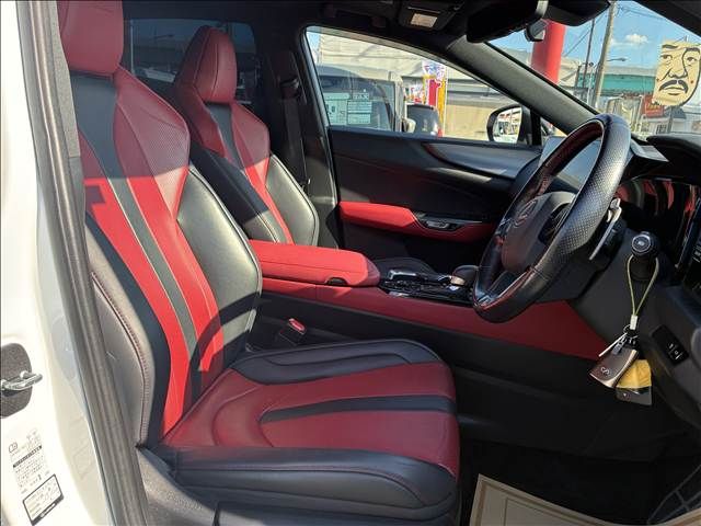 TOYOTA LEXUS NX450H+ AWD 2022 Image 31