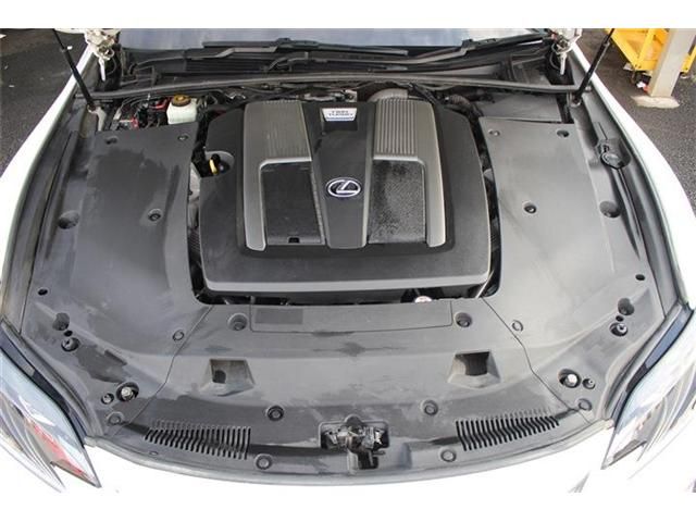 TOYOTA LEXUS LS500 4WD 2018 Image 31