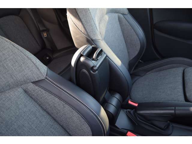 BMW MINI COOPER D 5DOOR 2022 Image 31