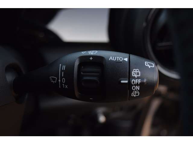 BMW MINI COOPER D 5DOOR 2022 Image 31