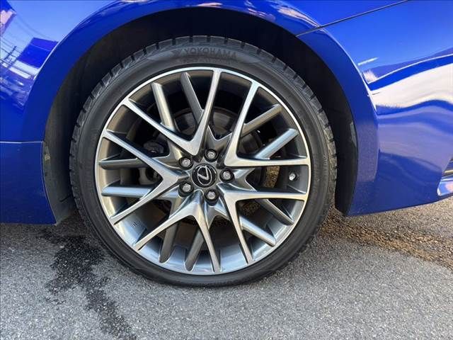 TOYOTA LEXUS RC300H 2015 Image 31