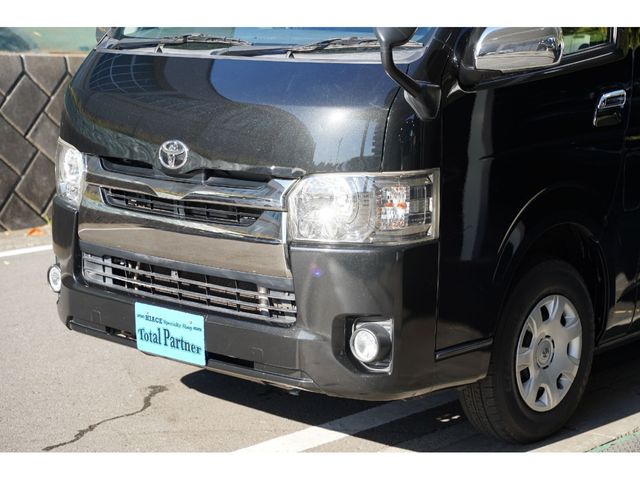 TOYOTA HIACE VAN 4WD 2016 Image 31