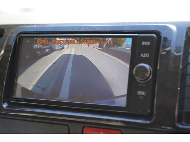 TOYOTA HIACE VAN 4WD 2016 Image 31