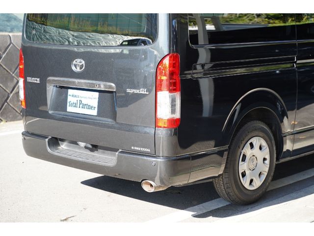 TOYOTA HIACE VAN 4WD 2016 Image 31