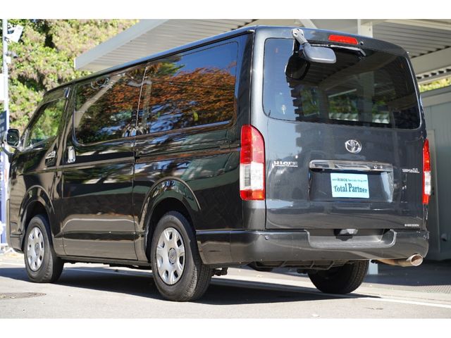 TOYOTA HIACE VAN 4WD 2016 Image 31