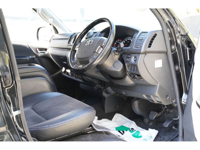 TOYOTA HIACE VAN 4WD 2016 Image 31