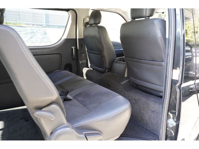 TOYOTA HIACE VAN 4WD 2016 Image 31