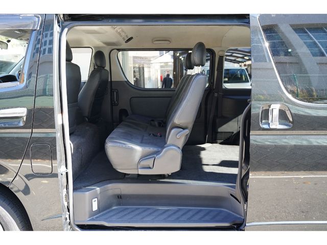 TOYOTA HIACE VAN 4WD 2016 Image 31