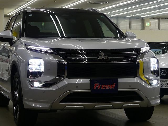 MITSUBISHI OUTLANDER PHEV 2024 Image 31