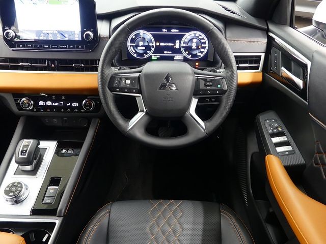 MITSUBISHI OUTLANDER PHEV 2024 Image 31