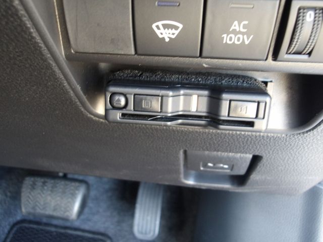 TOYOTA AQUA 2023 Image 31