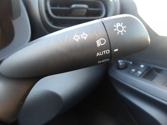 TOYOTA AQUA 2023 Image 31