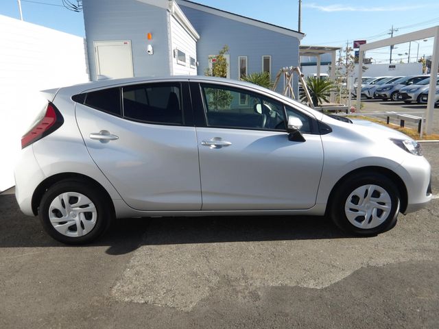 TOYOTA AQUA 2023 Image 31