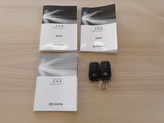 TOYOTA AQUA 2023 Image 31