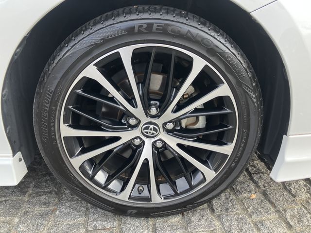 TOYOTA CAMRY HYBRID 2019 Image 31