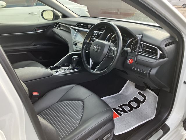 TOYOTA CAMRY HYBRID 2019 Image 31