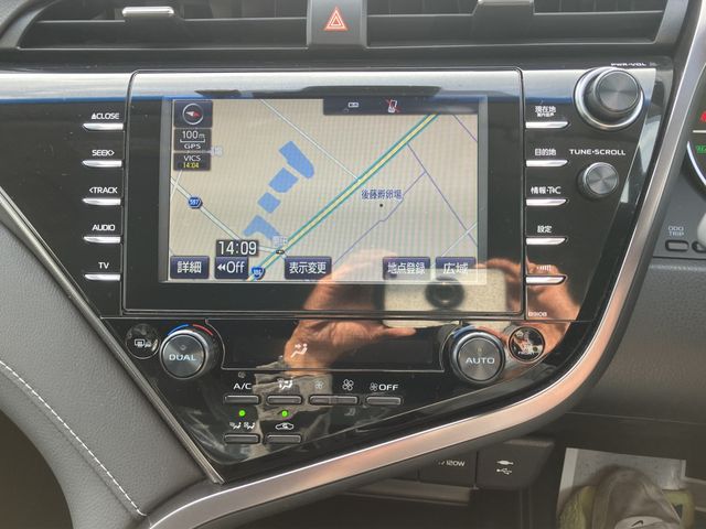 TOYOTA CAMRY HYBRID 2019 Image 31