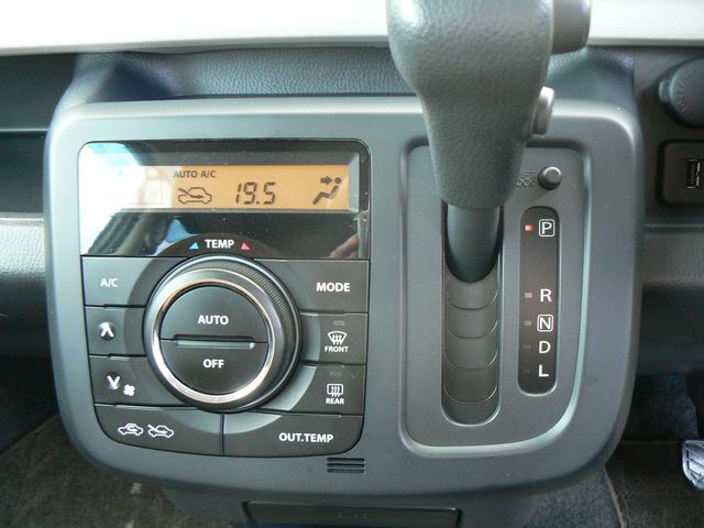 NISSAN MOCO 2011 Image 31