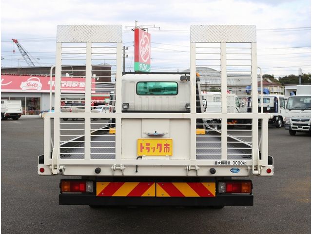 HINO DUTRO 2022 Image 31