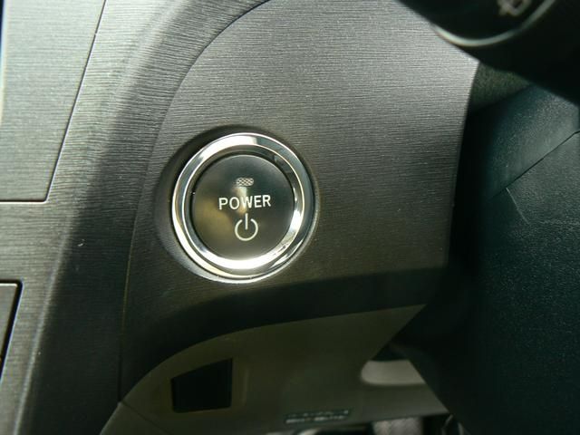 TOYOTA PRIUS 2010 Image 31