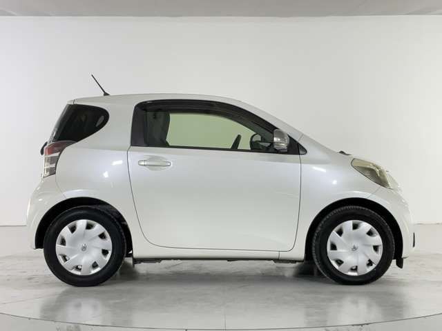 TOYOTA IQ 2013 Image 31