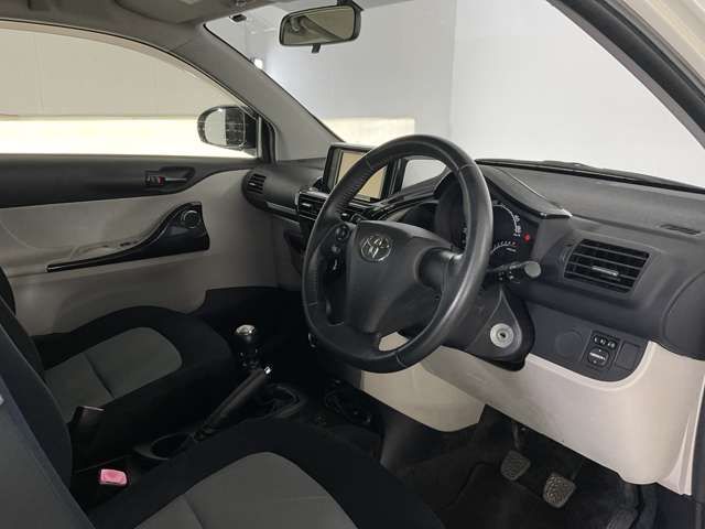 TOYOTA IQ 2013 Image 31