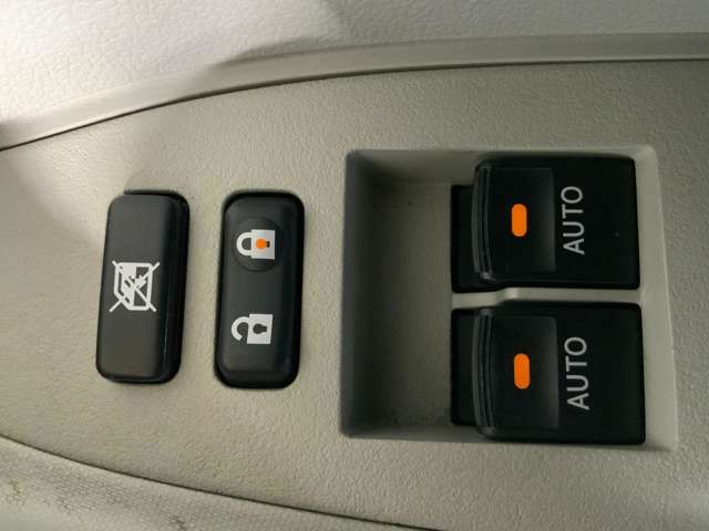 TOYOTA IQ 2013 Image 31