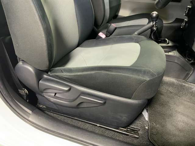 TOYOTA IQ 2013 Image 31