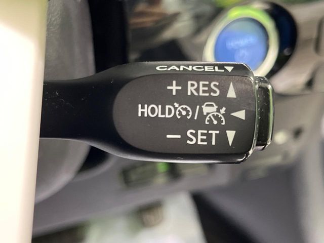 TOYOTA PRIUS 2018 Image 31