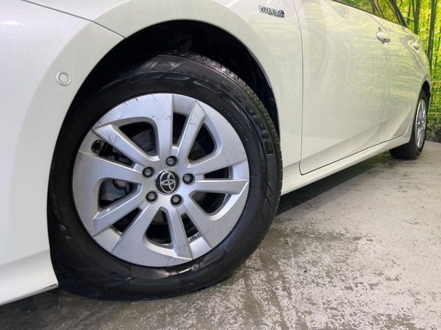 TOYOTA PRIUS 2018 Image 31