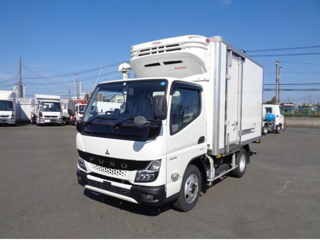 MITSUBISHI CANTER 2023 Image 31