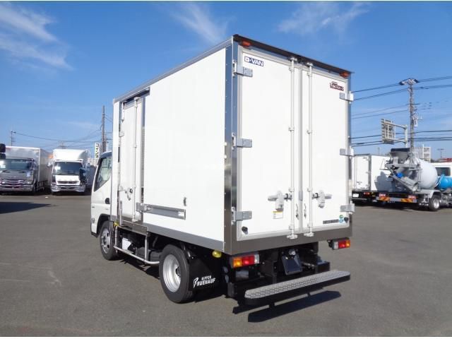 MITSUBISHI CANTER 2023 Image 31