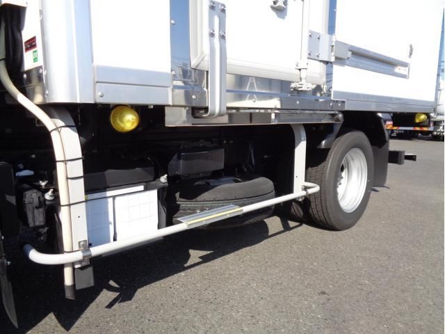 MITSUBISHI CANTER 2023 Image 31