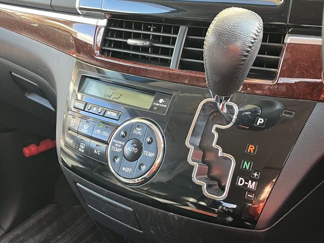 TOYOTA ESTIMA 2016 Image 31