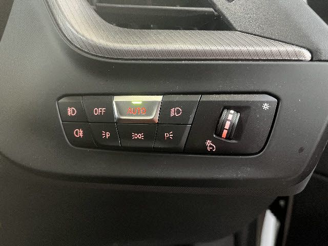 BMW 1SERIES 2023 Image 31